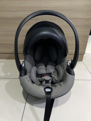 Babyzen yoyo car seat carrier